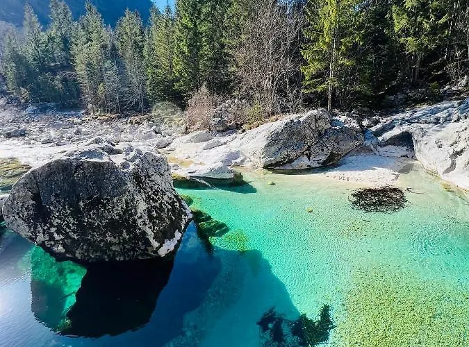 Mala Korita Soce شقة *